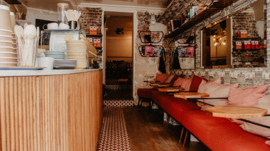 cafe loustic